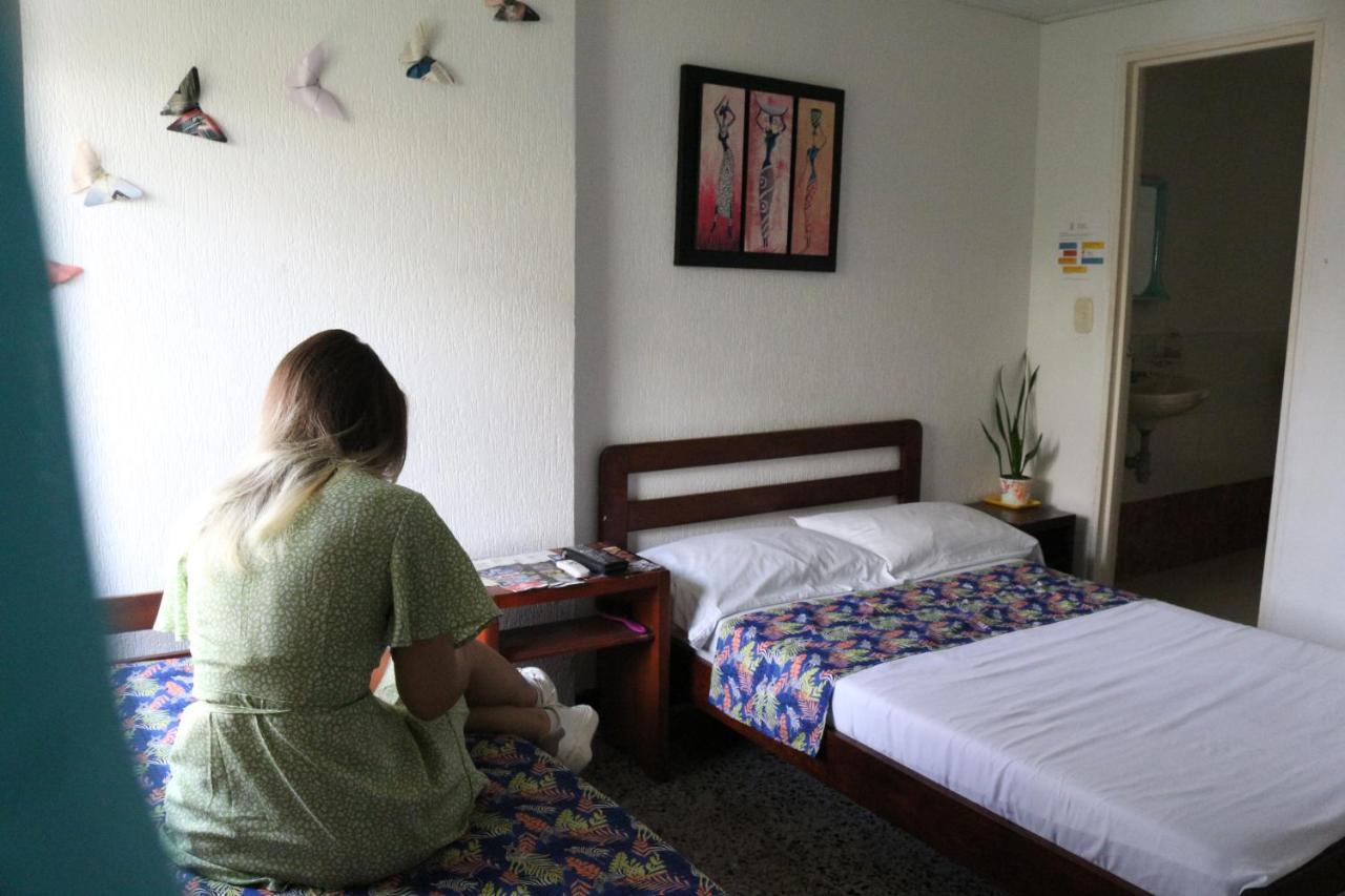 Refugio Llanero Hotel Boutique Villavo Centro 3K Aeropuerto ויז'אוויסנסיו מראה חיצוני תמונה